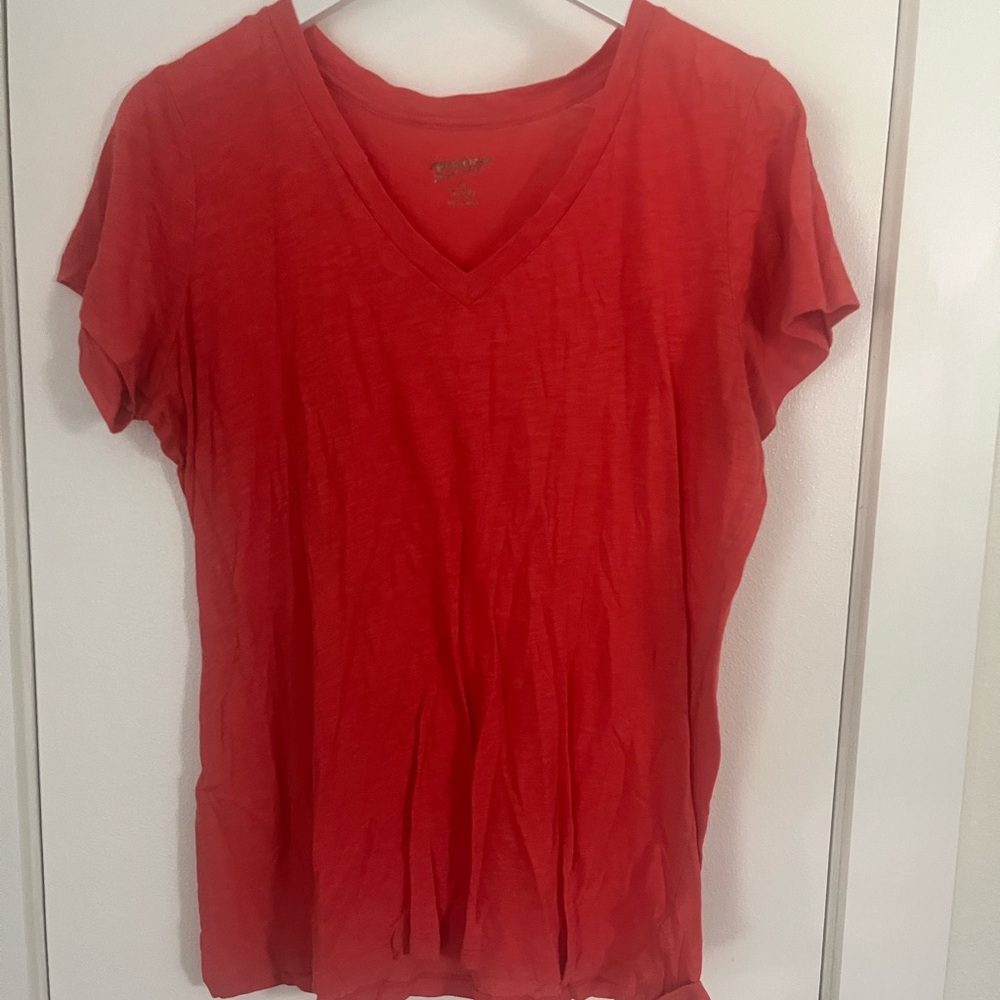 Arizona Jean Company Orange V-Neck Tee